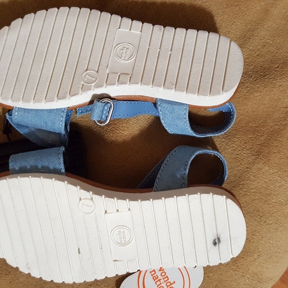 Sandels - Picture 3 of 5